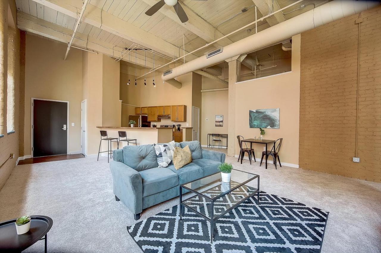 Frontdesk I Sycamore Place Apts Downtown シンシナティ 部屋 写真