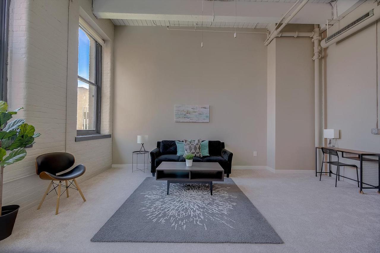 Frontdesk I Sycamore Place Apts Downtown シンシナティ 部屋 写真